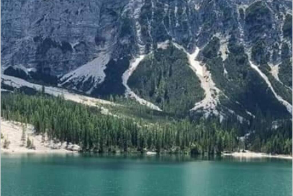 Relax Al Lago Di Braies Брайес Екстериор снимка